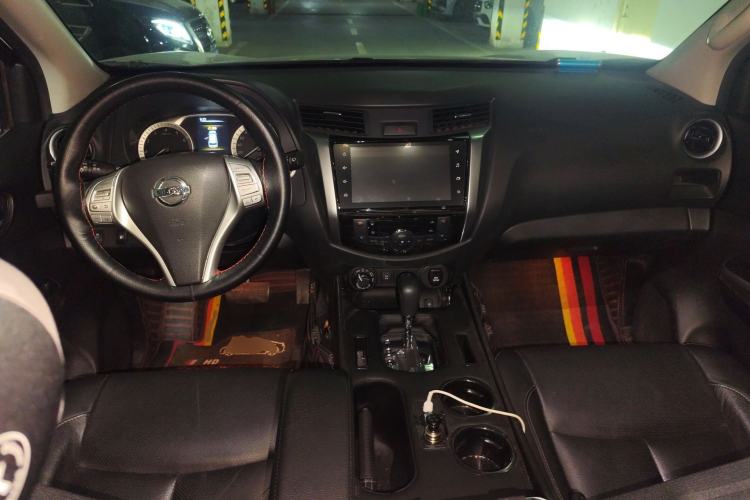 Used Nissan Terra 2020 2.5L XV 4WD Automatic Four-Wheel Drive Flagship Edition Center Console