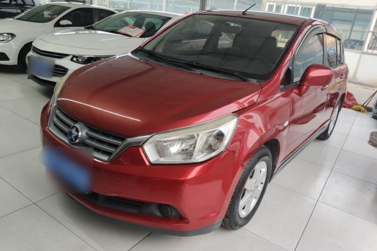 Used Venucia R50 2014 1.6L Automatic Splendid Edition