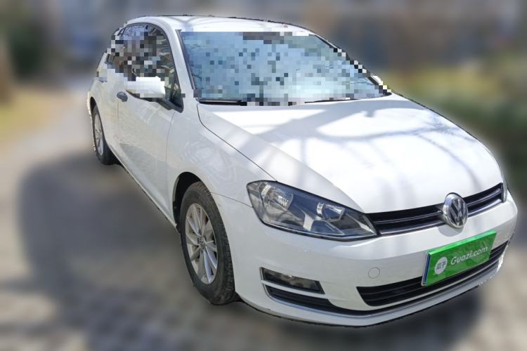 Used Volkswagen Golf 2016 1.6L Manual Fashion Edition
