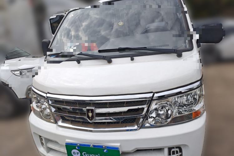 Used Jinbei Hiace 2020 2.0L Express King Series Deluxe Van Standard Roof China VI Emission Standard 1TZS