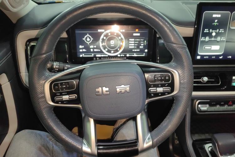 Used BAIC Off-Road BJ60 2022 2.0T Weekend Edition Five-Seater Steering Wheel