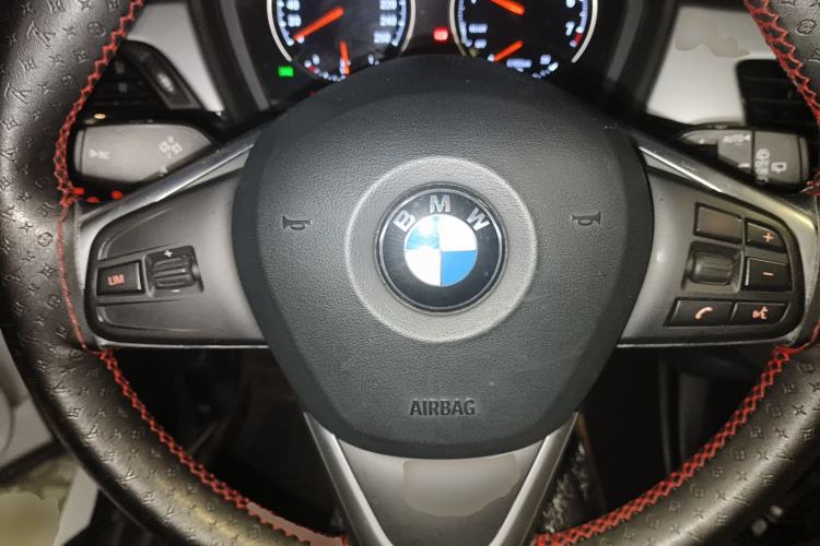 Used BMW X1 2019 sDrive18Li Fashion Model Steering Wheel