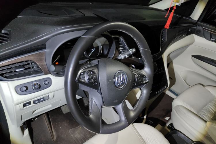 Used Buick GL8 2017 28T Avenir Avia National Emission Standard V