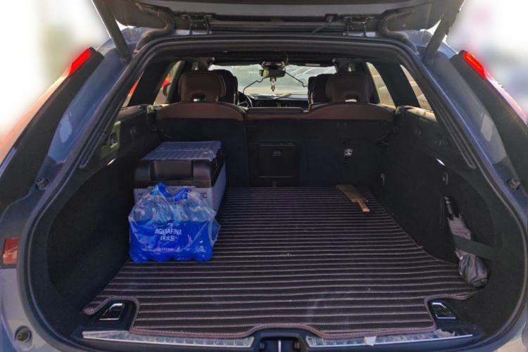 Used Volvo V90 2023 Cross Country B5 AWD Smart Range Edition
