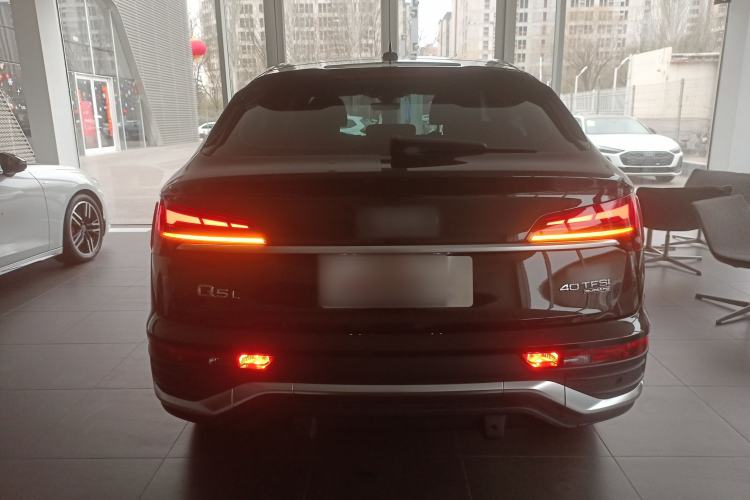 Used Audi Q5L Sportback 2021 40 TFSI Fashion Model Rear