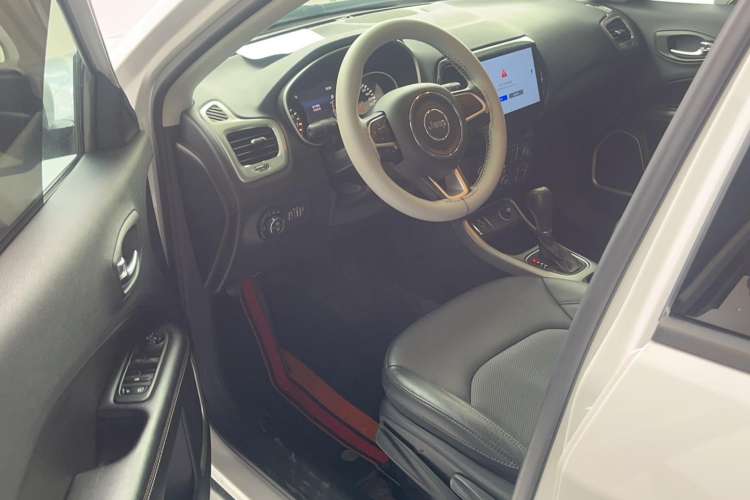 Used Jeep Compass 2017 200T Automatic Family Edition