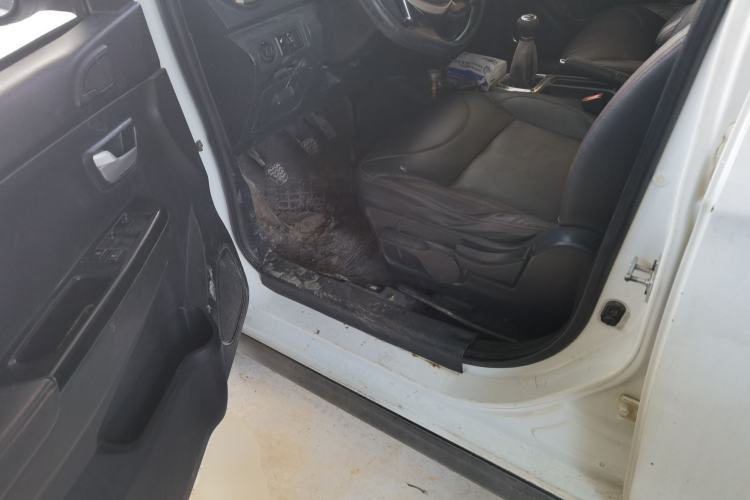 Used Jinbei 750 2016 1.5L Luxury Model
