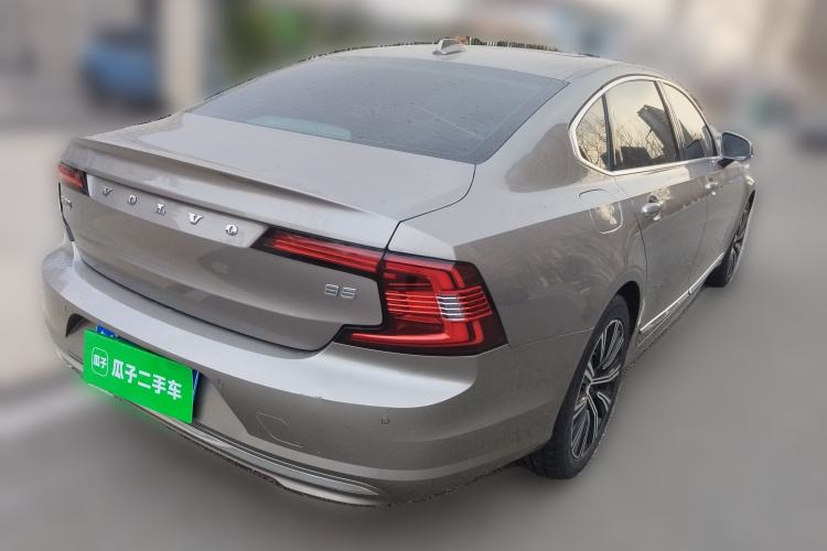 Used Volvo S90 2021 B5 Zhiyi Luxury Edition Rear Right 45 Deg