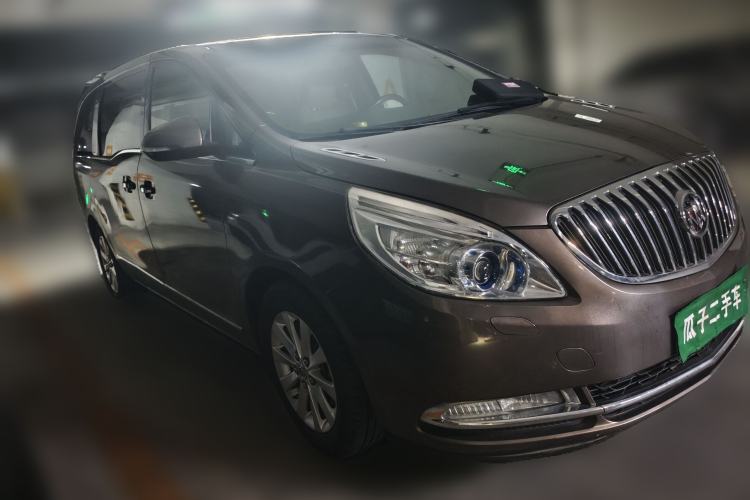 Used Buick GL8 2011 2.4L LT Luxury Business Executive Edition Front Right 45 Deg