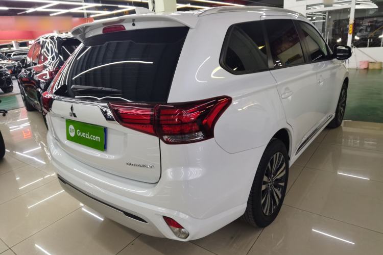 Used Mitsubishi Outlander 2021 Revised Version 2.0L Two-Wheel Drive Enjoyment Edition 5 Seats