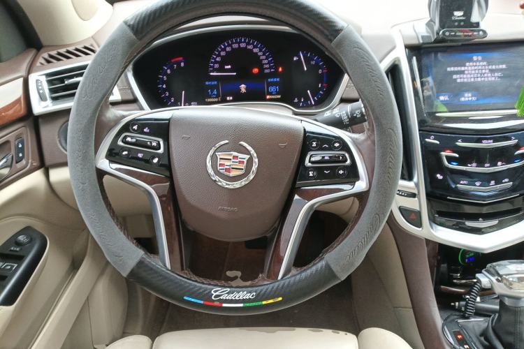 Used Cadillac SRX 2015 3.0L Elite Model Steering Wheel