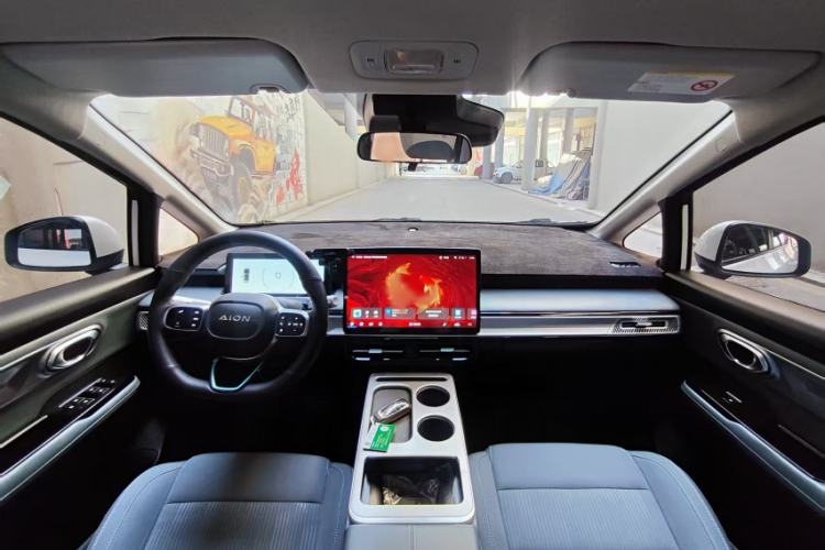 Used AION Y 2023 Younger