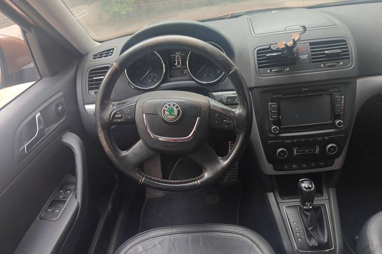 Used Skoda Yeti 2013 1.8T DSG Prestige Edition Steering Wheel