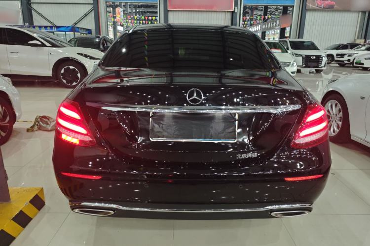 Used Mercedes-Benz E-Class 2019 E 260 L
