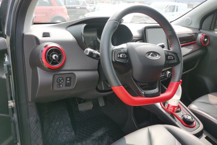 Used Chery QQ Little Ant 2022 Revised Version 2 Sweet Pink Edition Full-Sugar Version 30.6 kWh 30 kW 301 km Center Console