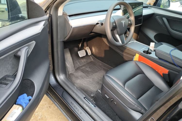 Used Tesla Model Y 2024 Rear-Wheel-Drive Version Driver Seat