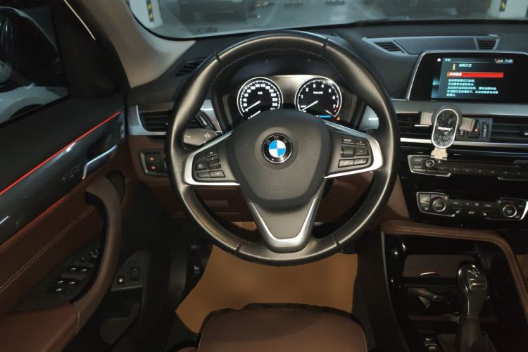 Used BMW X1 New Energy 2018 xDrive25Le Luxury Model Steering Wheel