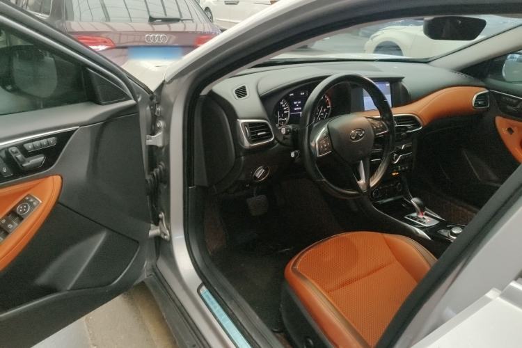 Used Infiniti QX30 2017 2.0T Four-Wheel Drive Sport Edition