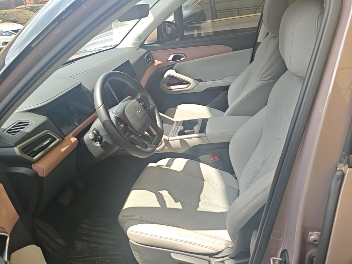 BYD Yuan UP 2025 Intelligent Driving Version 401 KM Dynamic Edition — снимка 17