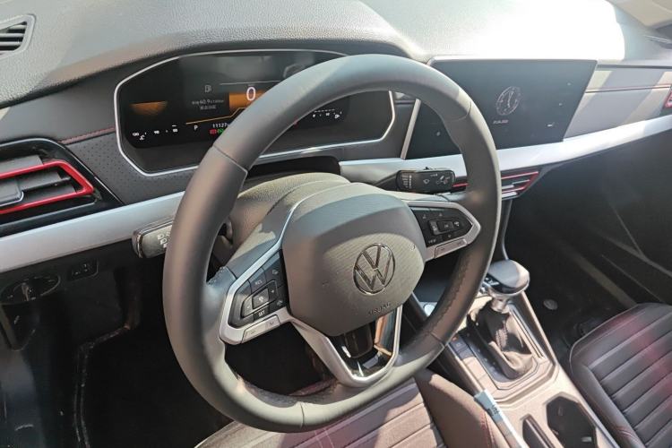 Used Volkswagen Lavida 2024 300TSI DSG Starry Sky Deluxe Edition Center Console