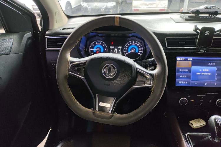 Used Dongfeng Fengon 580 2017 1.5T Manual Luxury Model Steering Wheel