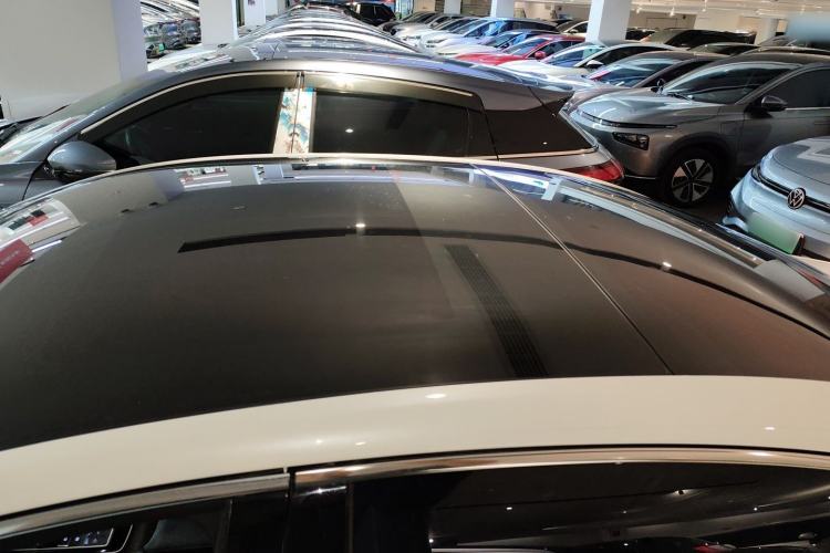 Used Rising ER6 2020 620 km Smart Edition Roof