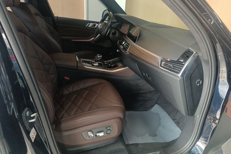 Used BMW X5 2022 Restyled xDrive 40Li M Sport Package
