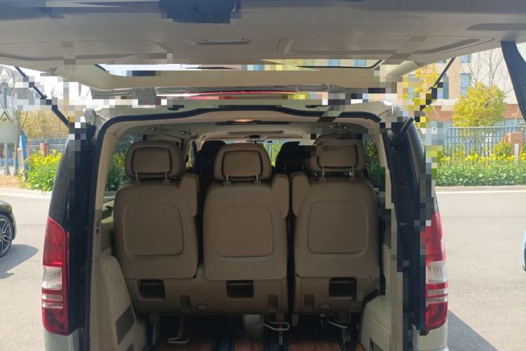 Used Mercedes-Benz Viano 2013 3.0L Comfort Edition
