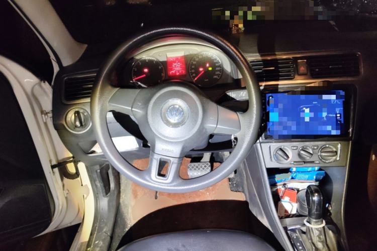 Used Volkswagen Santana 2013 1.6L Automatic Comfort Edition Steering Wheel