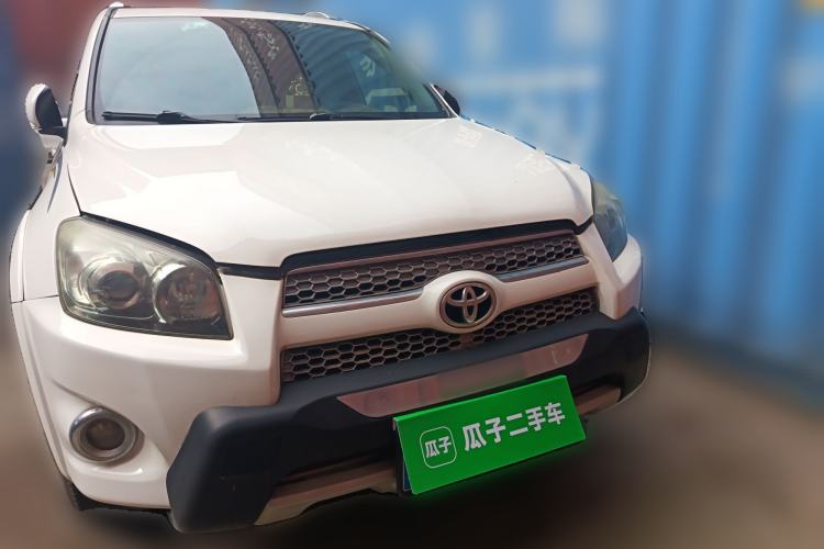 Used Toyota RAV4 2012 Luxurious Edition 2.0L Automatic All-Wheel Drive
