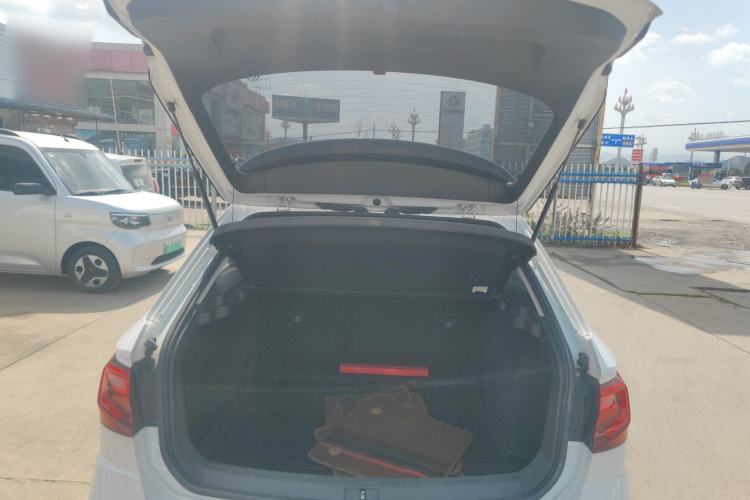 Used Volkswagen C-TREK 2018 1.5L Manual Comfort Model Trunk