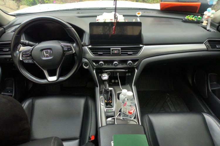 Used Honda Accord 2018 260TURBO Elite Edition China VI Center Console