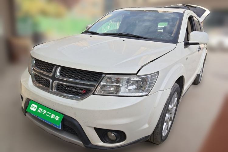 Used Dodge Journey 2013 2.4L Two-Wheel Drive Luxury Version