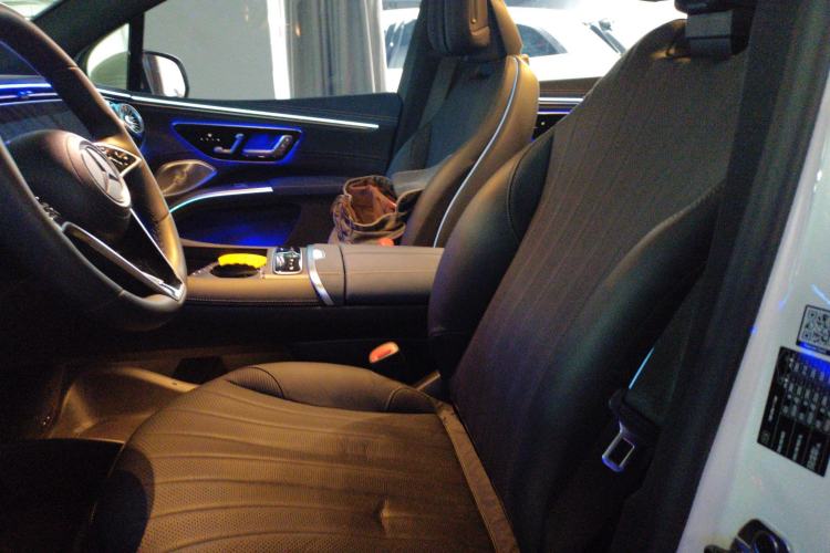 Used Mercedes-Benz EQS SUV 2023 450 4MATIC Pioneer Edition
