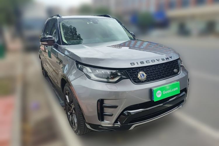 Used Land Rover Discovery 2020 2.0T 30th Anniversary Special Edition Front Right 45 Deg