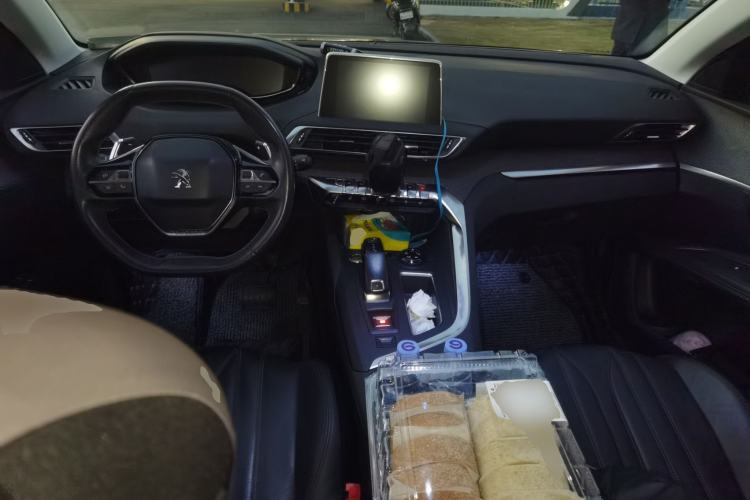 Used Peugeot 5008 2017 380THP 7-Seater Luxury Edition