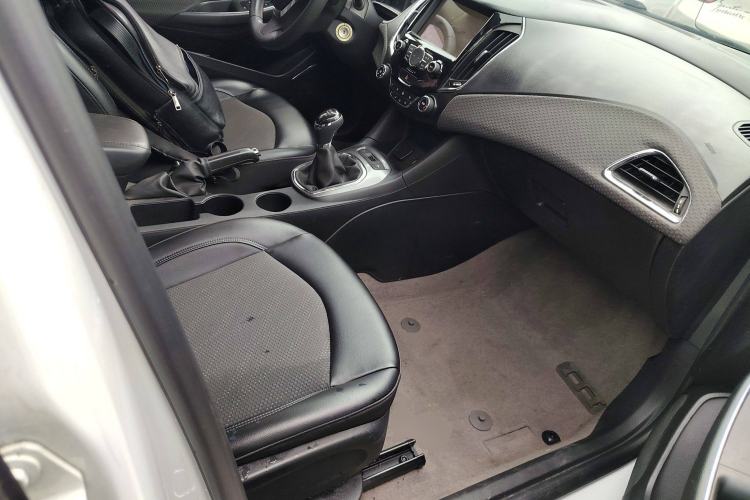 Used Chevrolet Cruze 2015 1.5L Manual Elite Edition