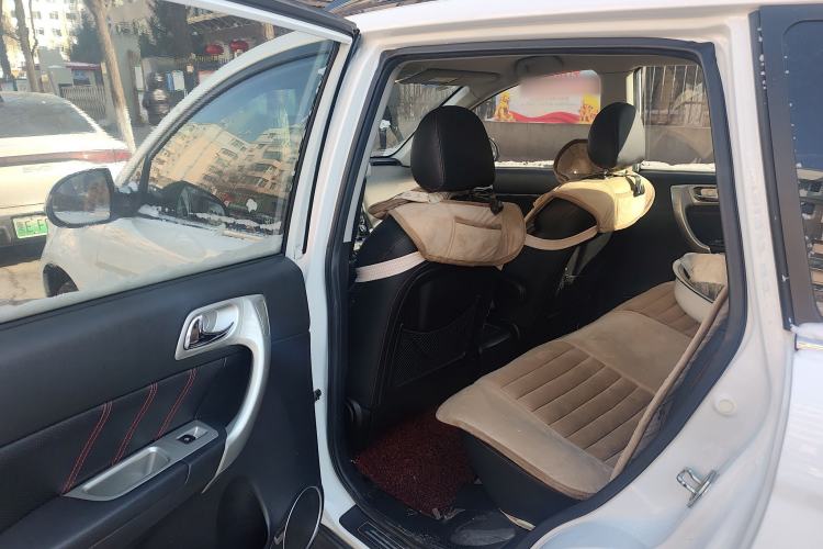 Used Haval H6 2013 Upgraded Model 1.5T Manual Two-Wheel Drive Urban Version