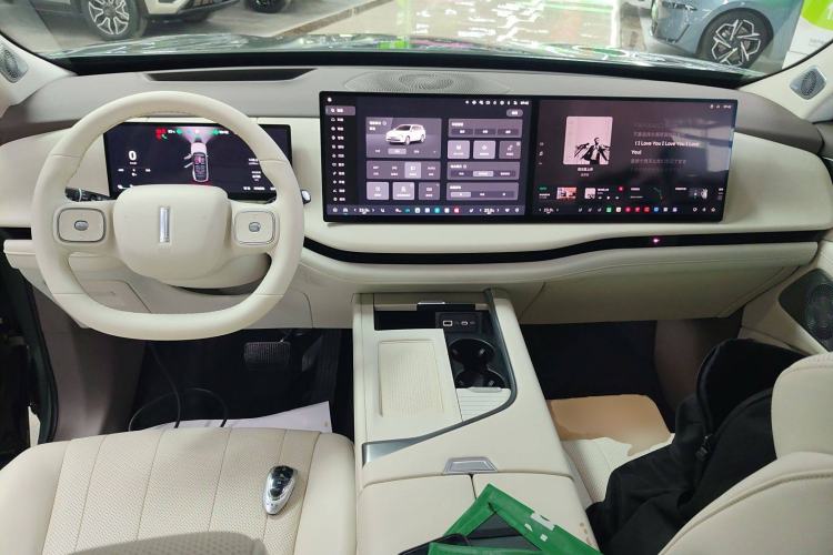 Used Wey Lanshan 2025 Four-Wheel Drive Max