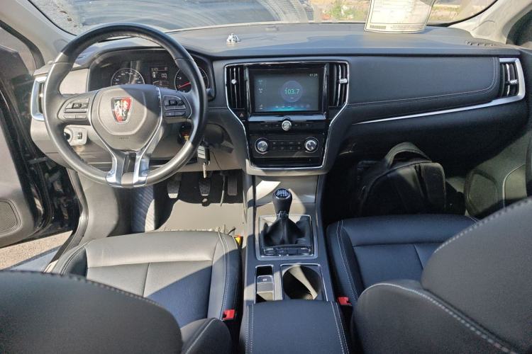 Used Roewe i6 2017 20T Manual Luxury Edition