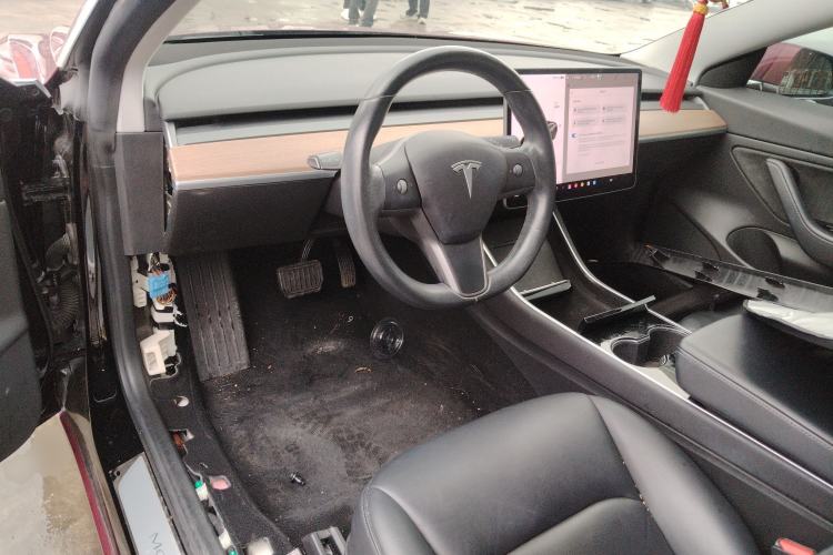 Used Tesla Model 3 2019 Long-Range Rear-Wheel-Drive Version
