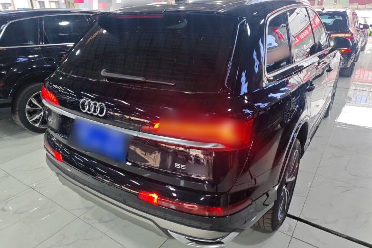 Used Audi Q7 2021 55 TFSI quattro S line Sport model