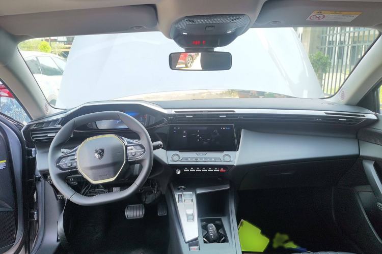 Used Peugeot 408X 2023 Gravity Edition
