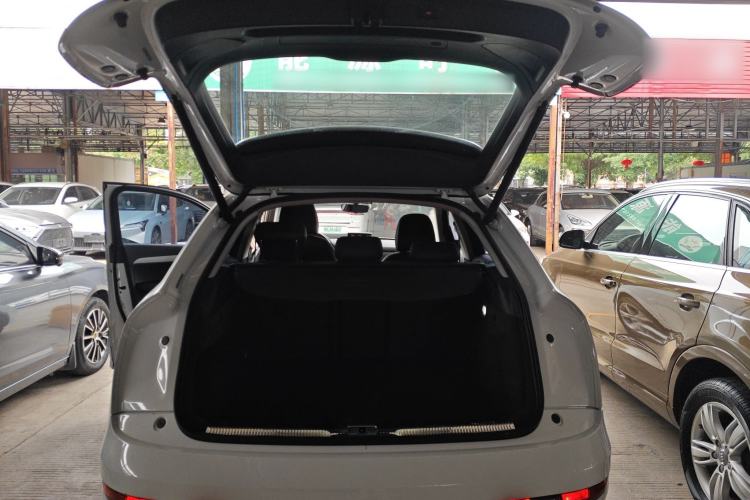 Used Audi Q3 2016 30 TFSI Fashion Model Trunk