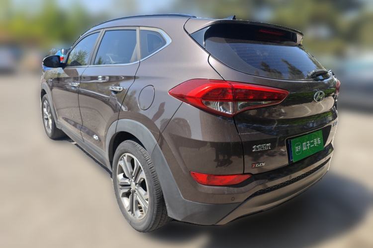 Used Hyundai Tucson 2015 1.6T Dual-Clutch Two-Wheel-Drive Leading Model Rear Left 45 Deg