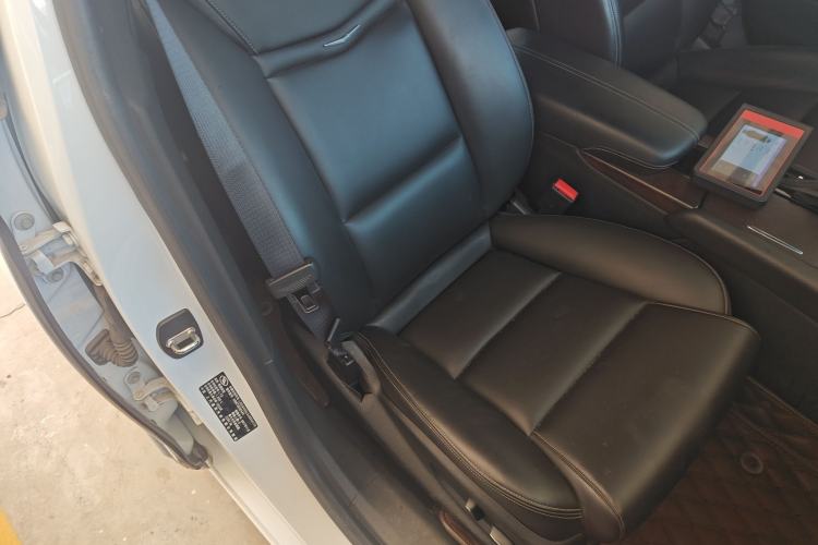 Used Cadillac XTS 2018 28T Tech Edition Right Front Seat