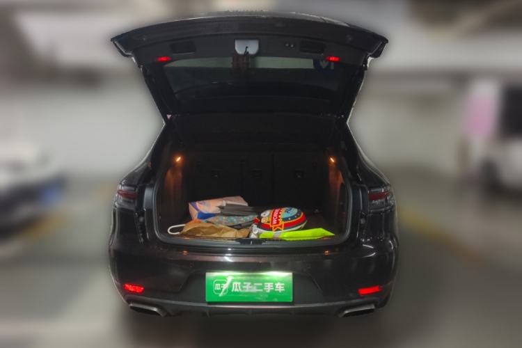 Used Porsche Macan 2018 Macan 2.0T Trunk