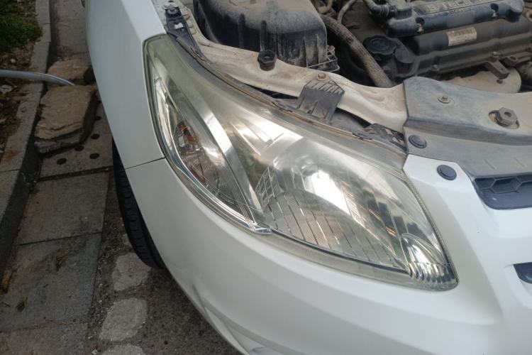 Used Chevrolet Sail 2011 Sedan 1.4L AMT Happiness Edition