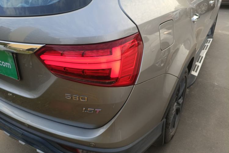 Used Dongfeng Fengon 580 2017 1.5T CVT Smart Connectivity Model
