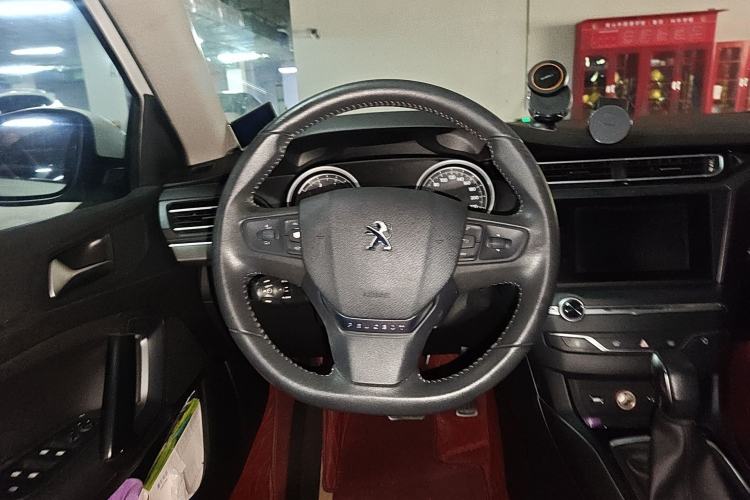 Used Peugeot 408 2014 1.8L Automatic Luxury Edition Steering Wheel